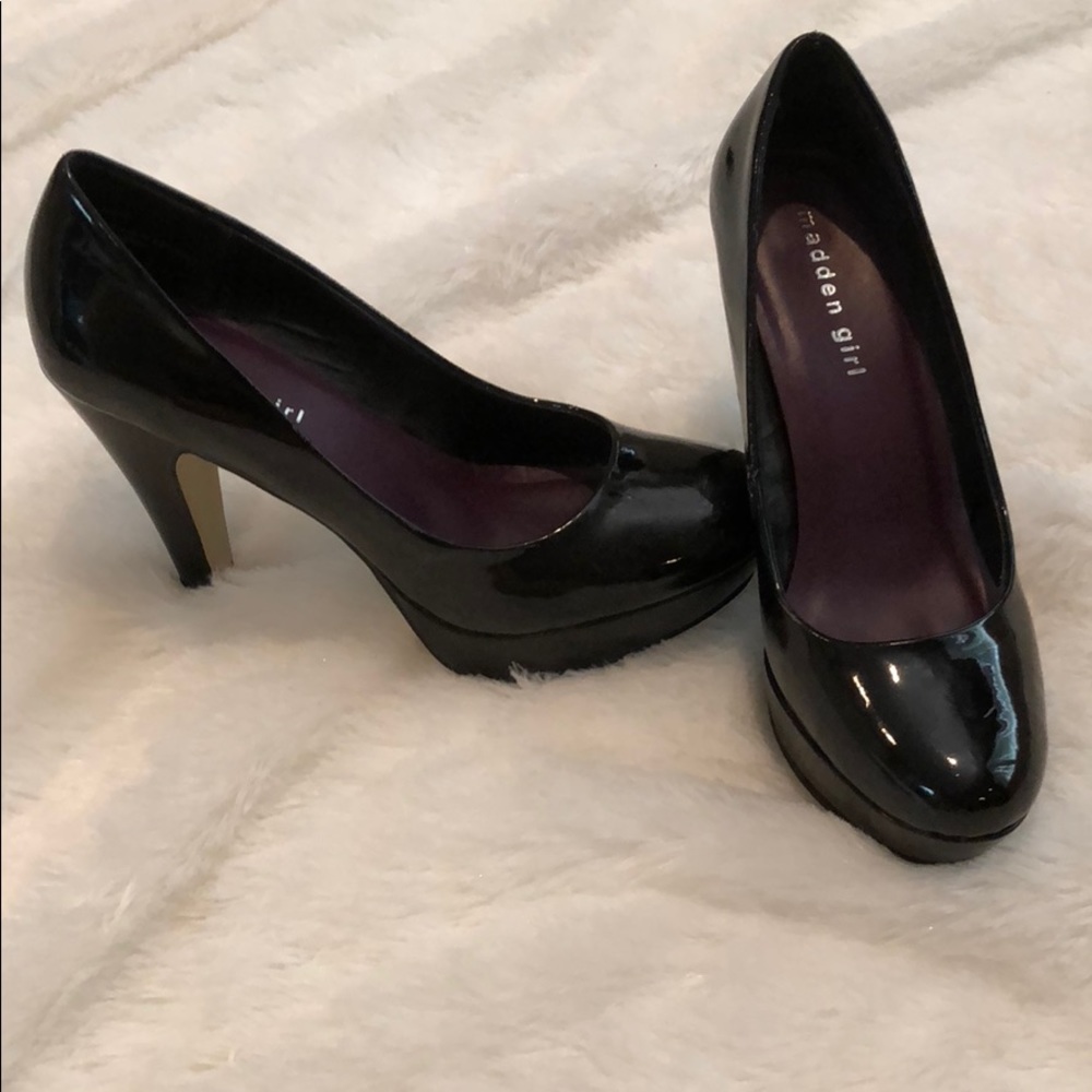 Madden Girl platform pumps